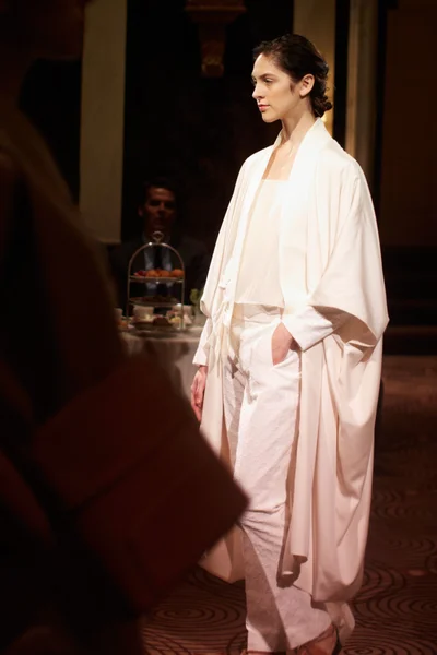 Look 5